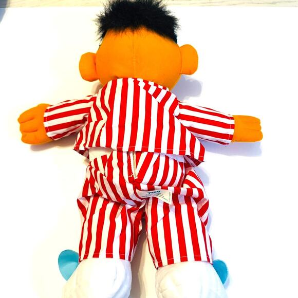Sesame Street Sing & Snore Ernie Plush Doll 1996 Striped Pajamas Sesame Street - Picture 3 of 5